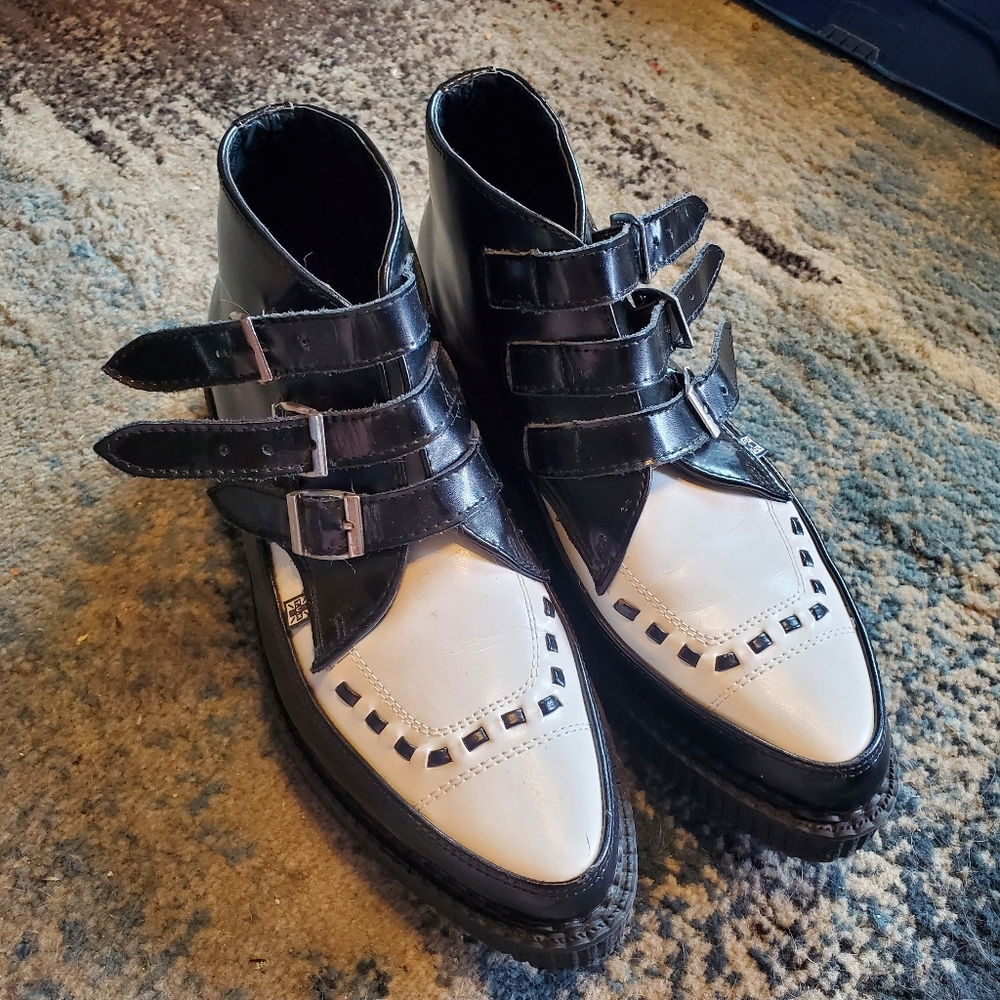 Size 10 TUK Pointed Buckle Ankle Boots